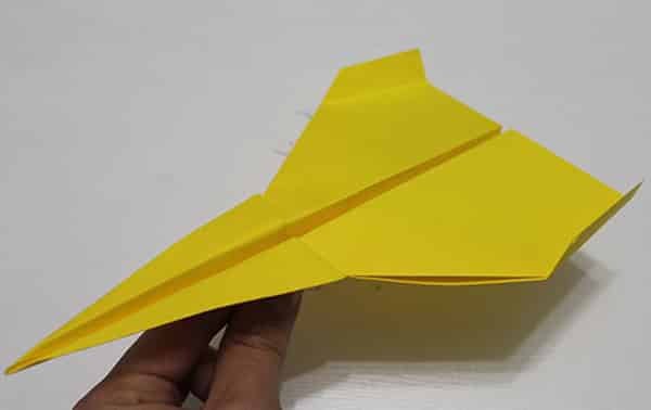 Course d’avion en papier